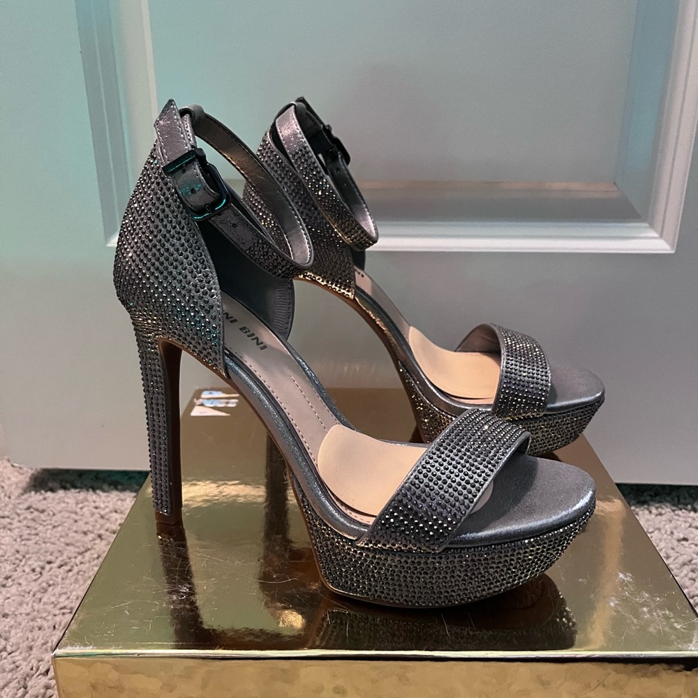 Elegant Silver Rhinestone High Heel Sandals